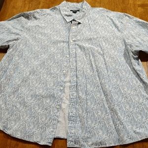 Claiborne short sleeve button down blue & white paisley print shirt